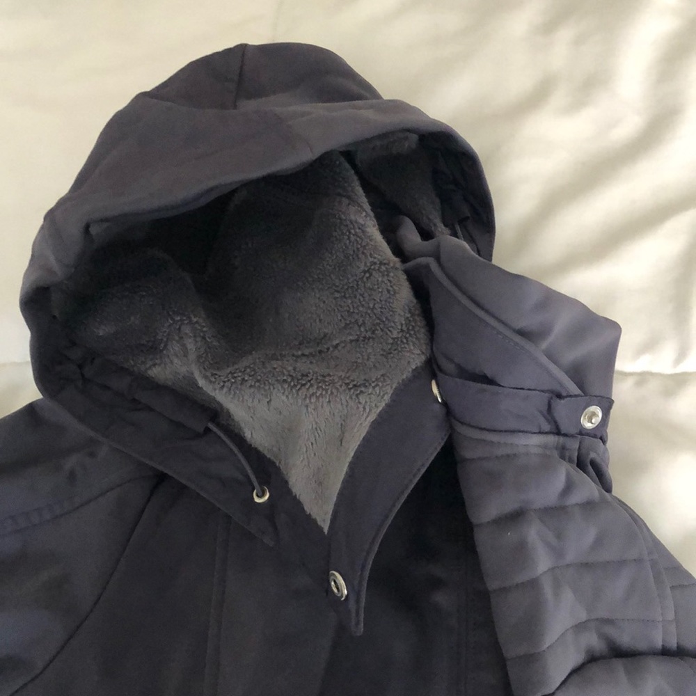 North face rain jacket - Picture 6 of 12